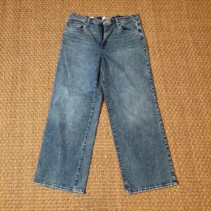 Universal Thread High Rise Wide Leg Size 17